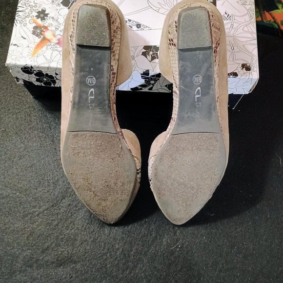 VGUC: CL by Laundry Sze 8.5 Dark Taupe Shawna Suede Flats - Picture 2 of 5